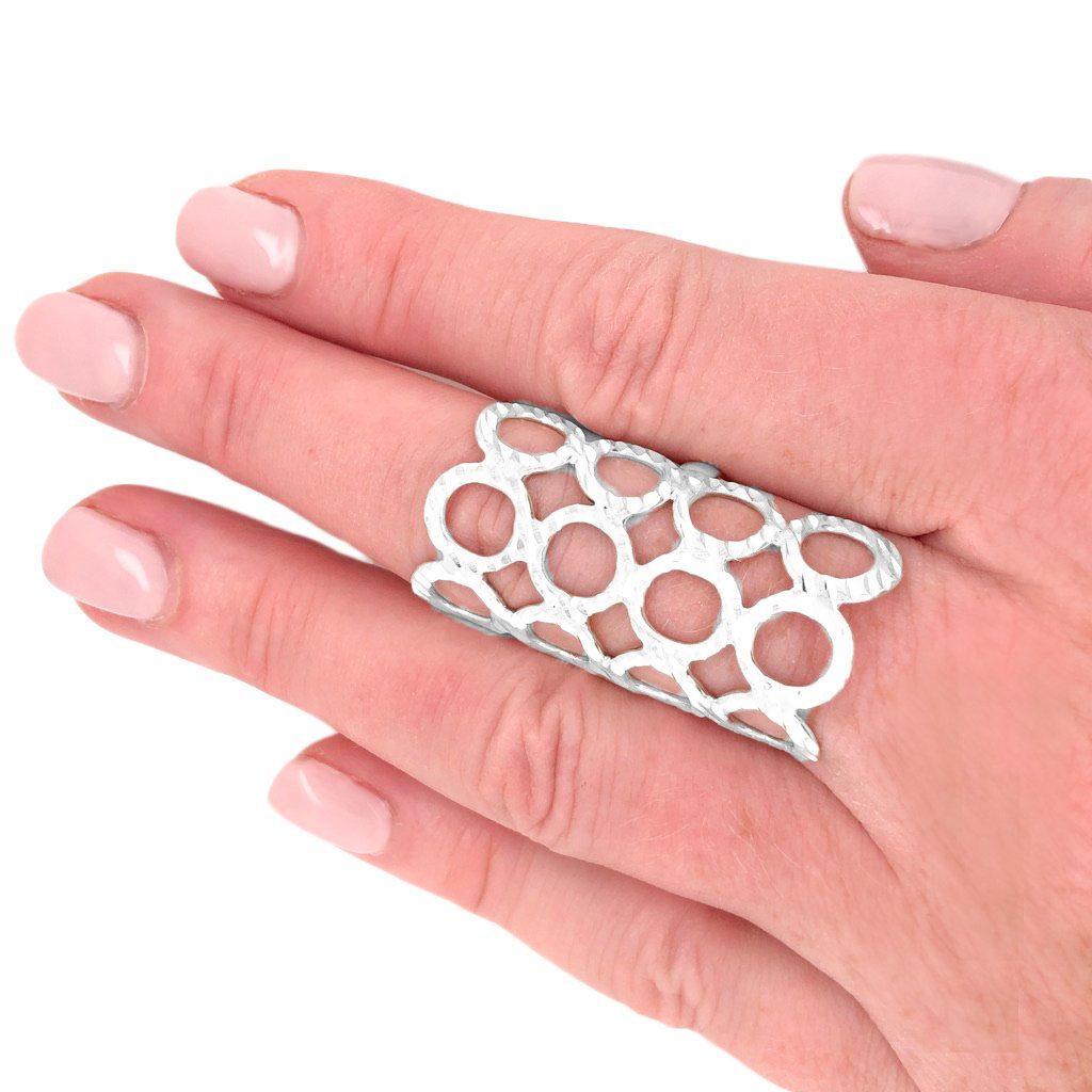 Long-Circles-Ring-with-model-Nueve-Sterling